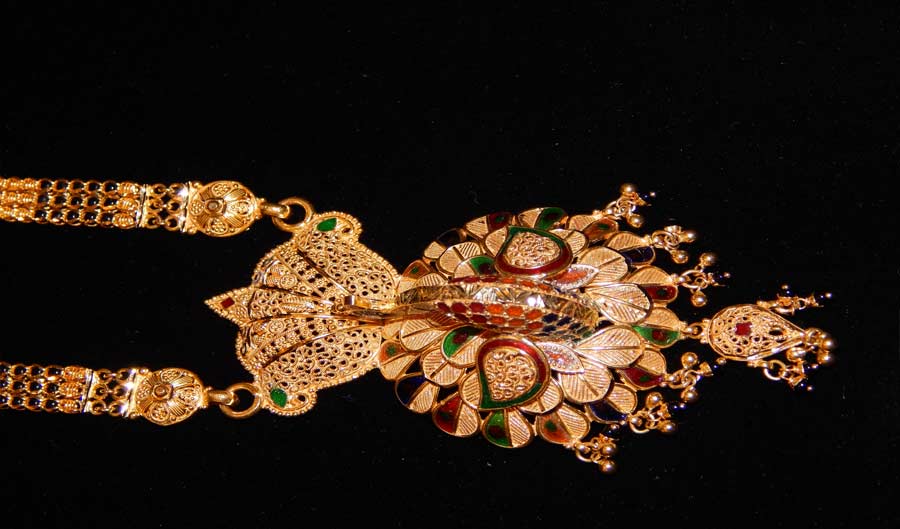 Best designer collection of gold mangalsutra jewellery in Bhiwandi, Thane and Mumbai