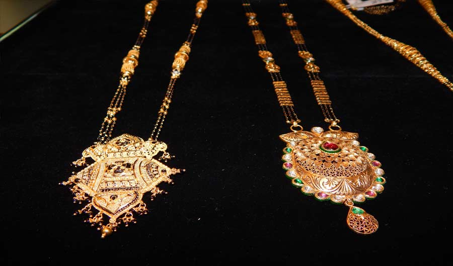 Best designer collection of gold mangalsutra jewellery in Bhiwandi, Thane and Mumbai
