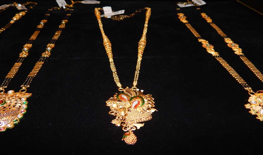 Best designer collection of gold mangalsutra jewellery in Bhiwandi, Thane and Mumbai