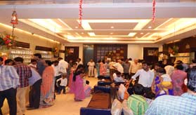 Best designer collection of gold jewellery in Bhiwandi, Thane and Mumbai